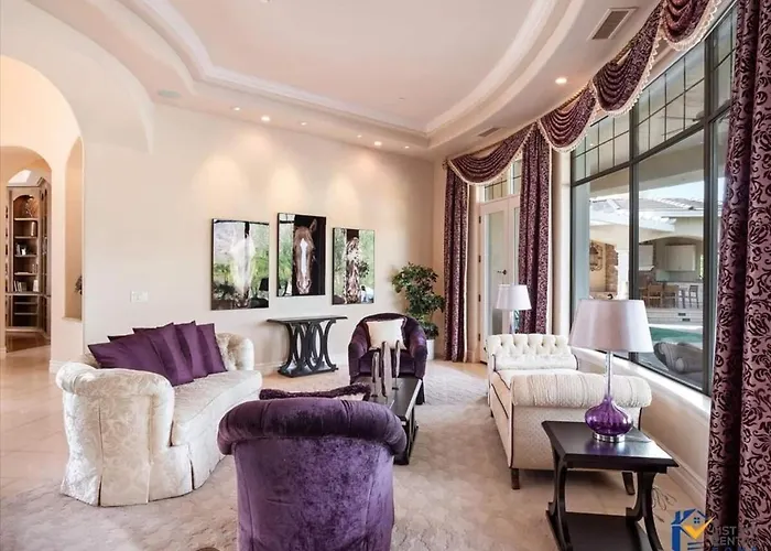 Villa Pickleballtheatergymheated Poolestate